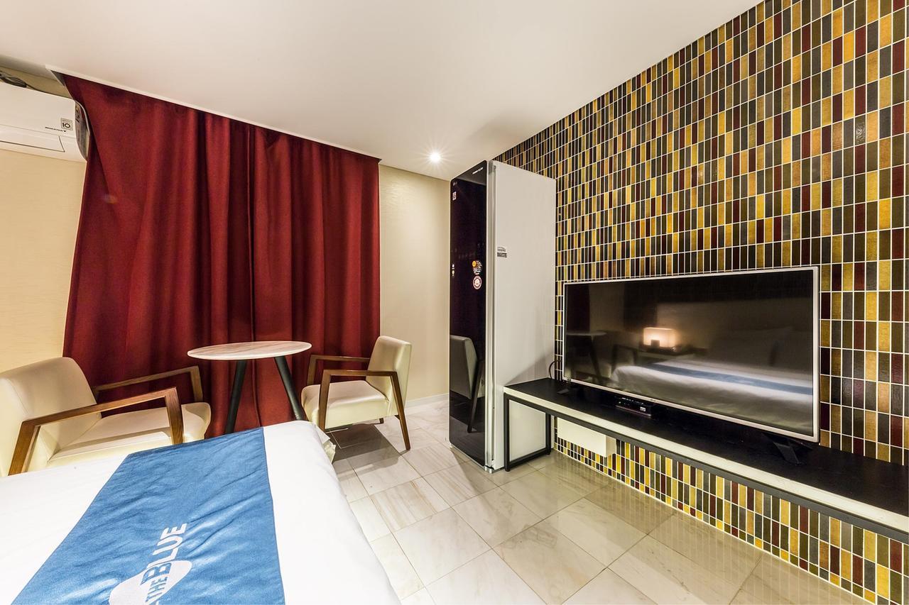 Cheonho Hotel The Blue Seoul Bagian luar foto