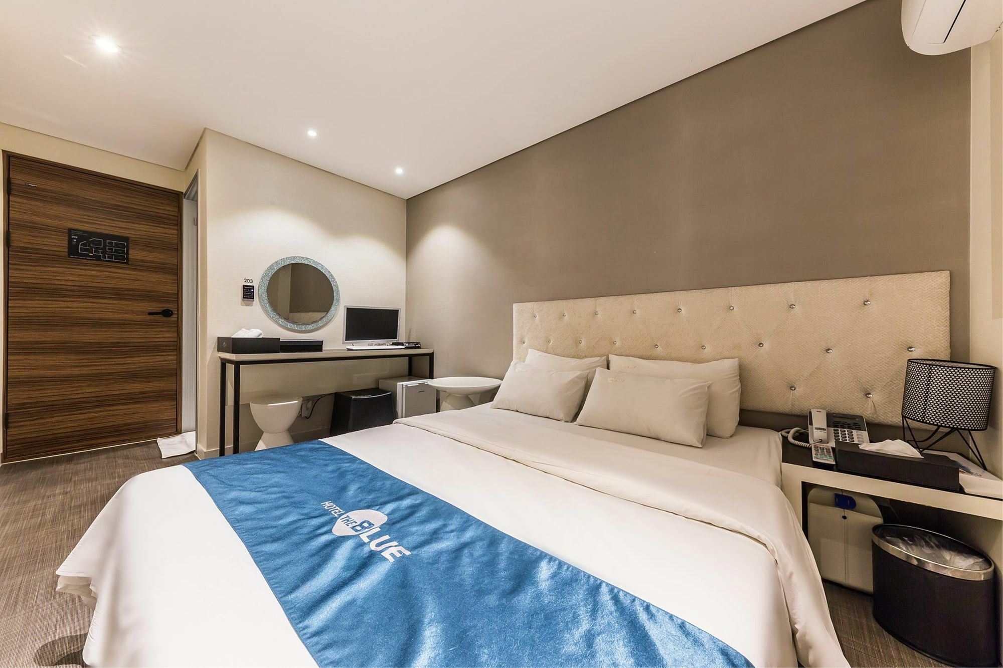Cheonho Hotel The Blue Seoul Bagian luar foto
