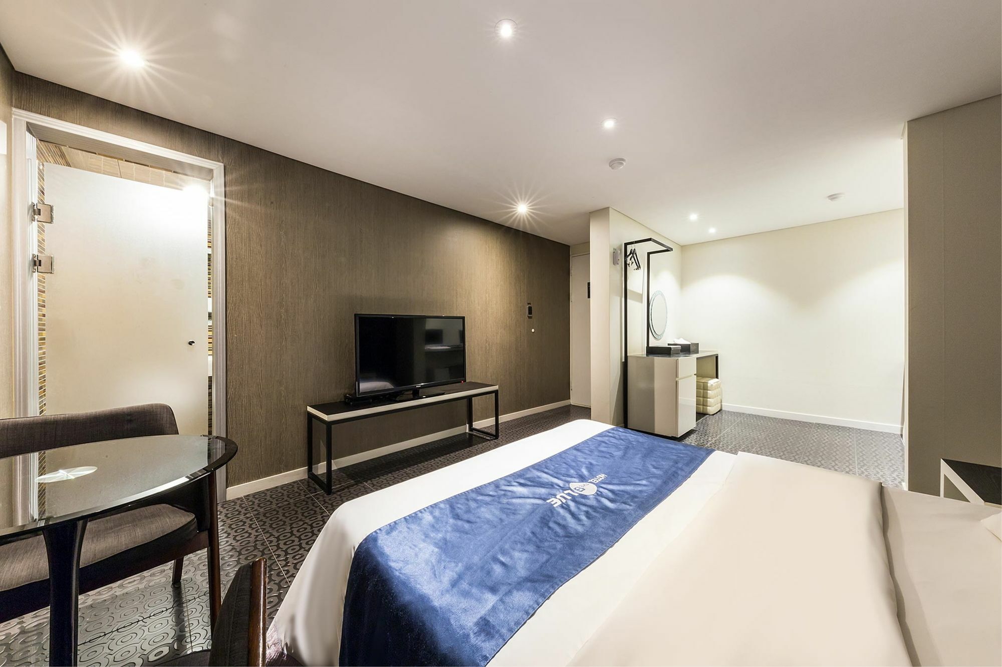 Cheonho Hotel The Blue Seoul Bagian luar foto