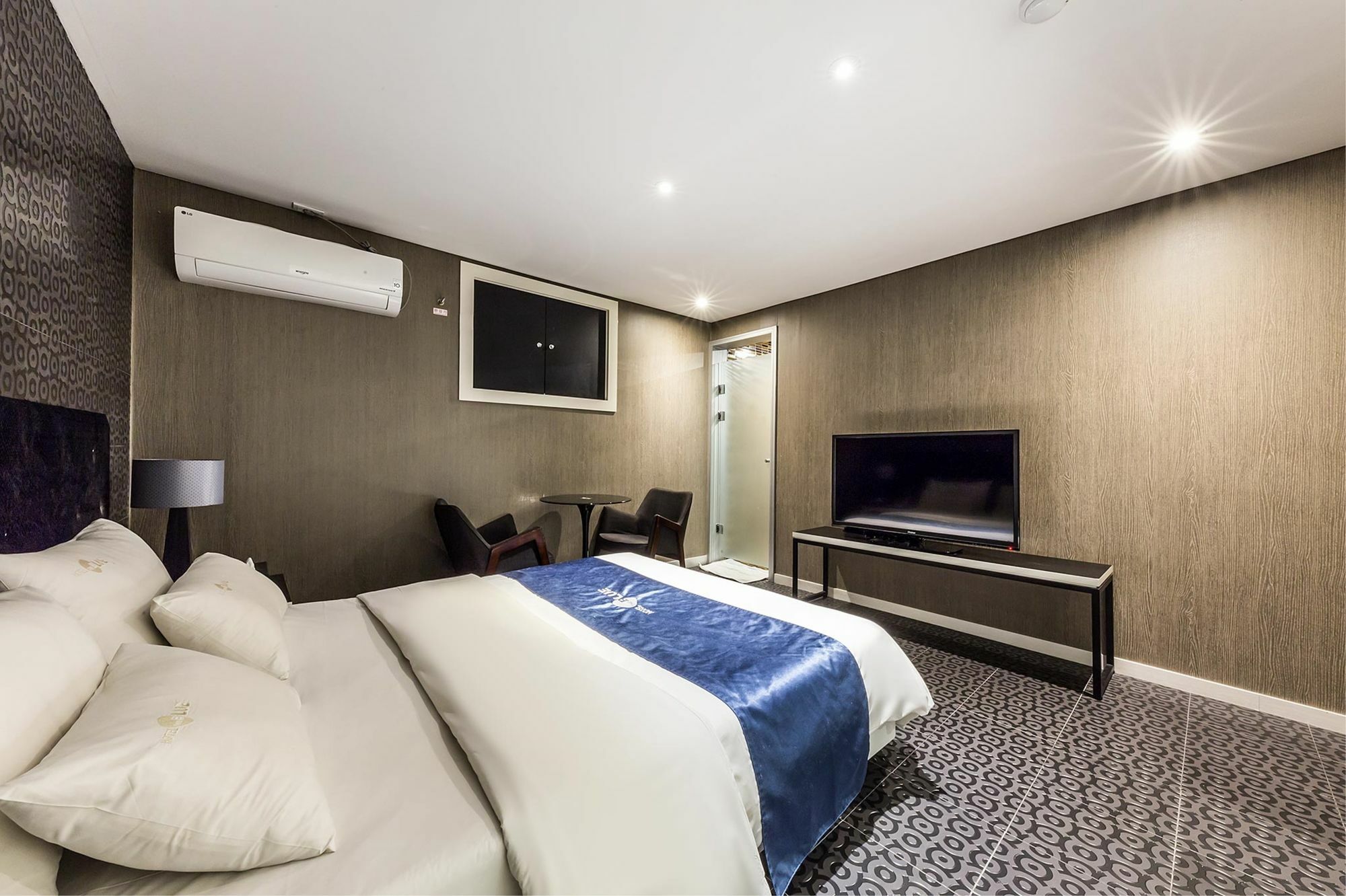 Cheonho Hotel The Blue Seoul Bagian luar foto